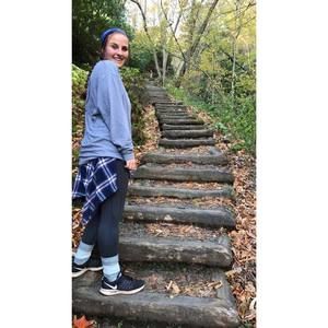 Meet your Posher, Raegan